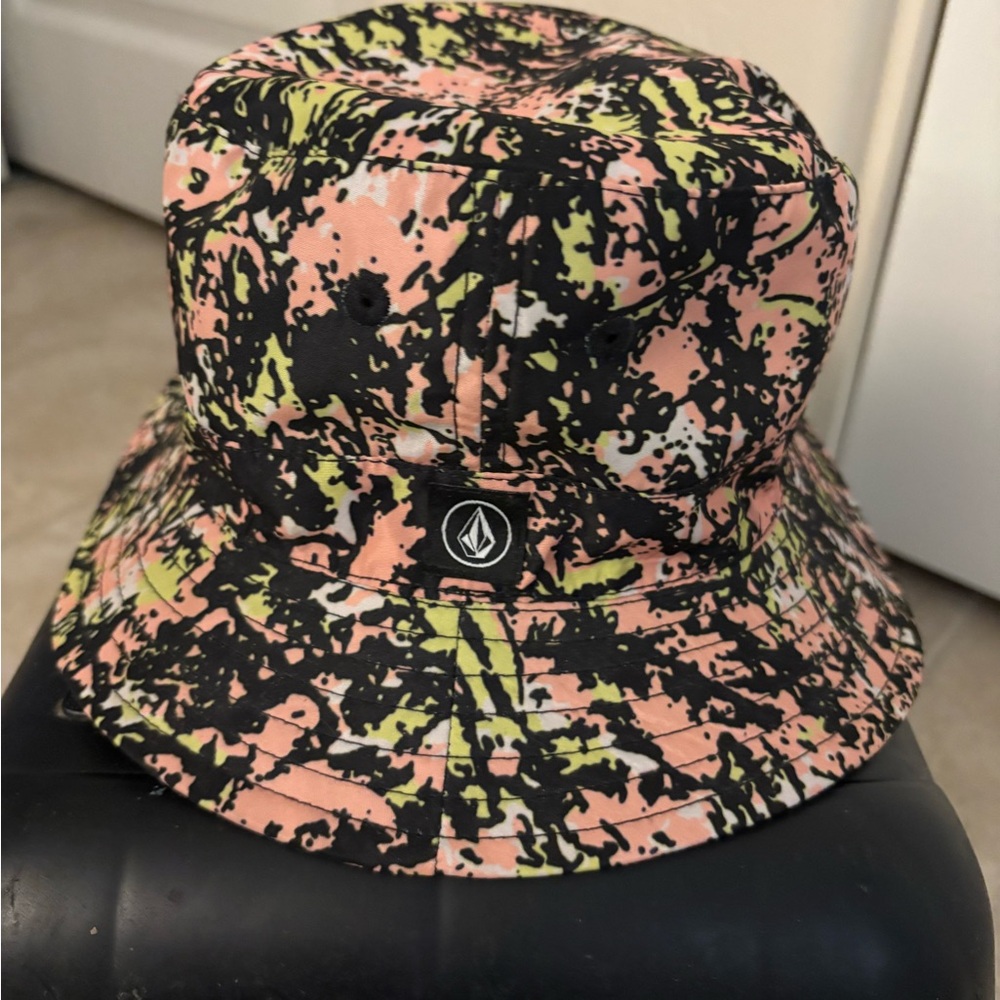 Volcom Unisex Artistic Splash Bucket Hat